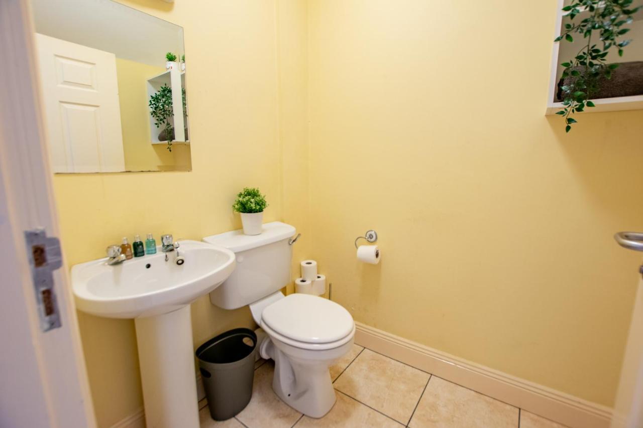 126 - Gort Na Coiribe 4 Bedroom Duplex, By Shortstays Γκάλγουεϊ Εξωτερικό φωτογραφία