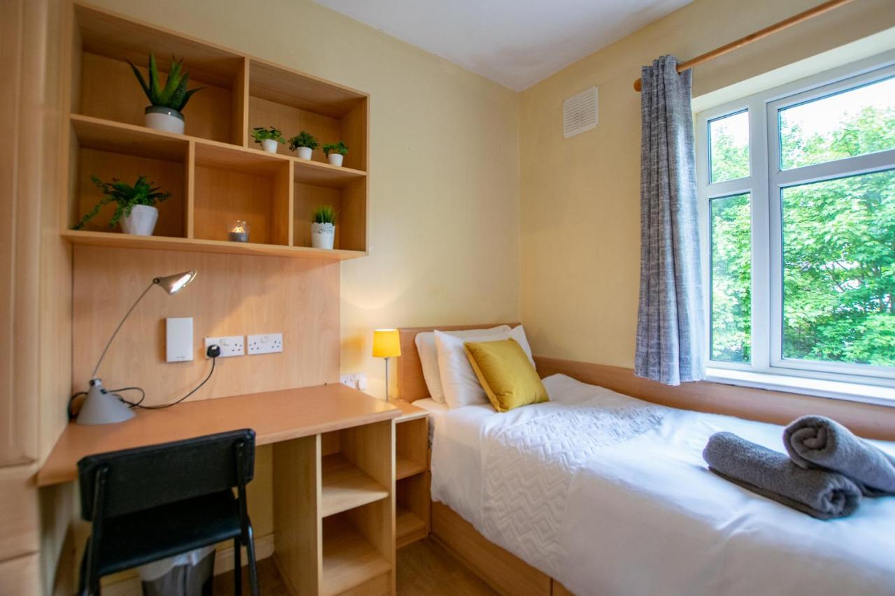 126 - Gort Na Coiribe 4 Bedroom Duplex, By Shortstays Γκάλγουεϊ Εξωτερικό φωτογραφία