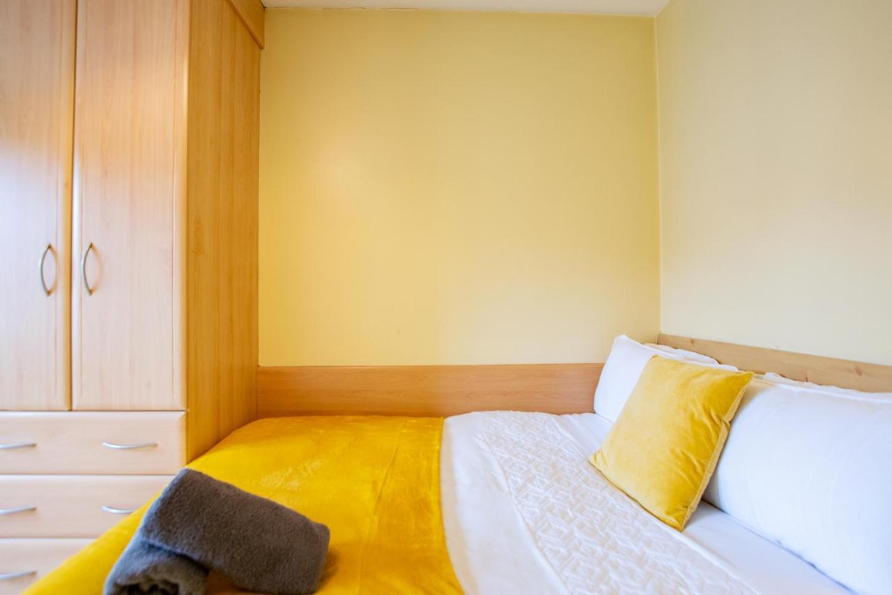 126 - Gort Na Coiribe 4 Bedroom Duplex, By Shortstays Γκάλγουεϊ Εξωτερικό φωτογραφία