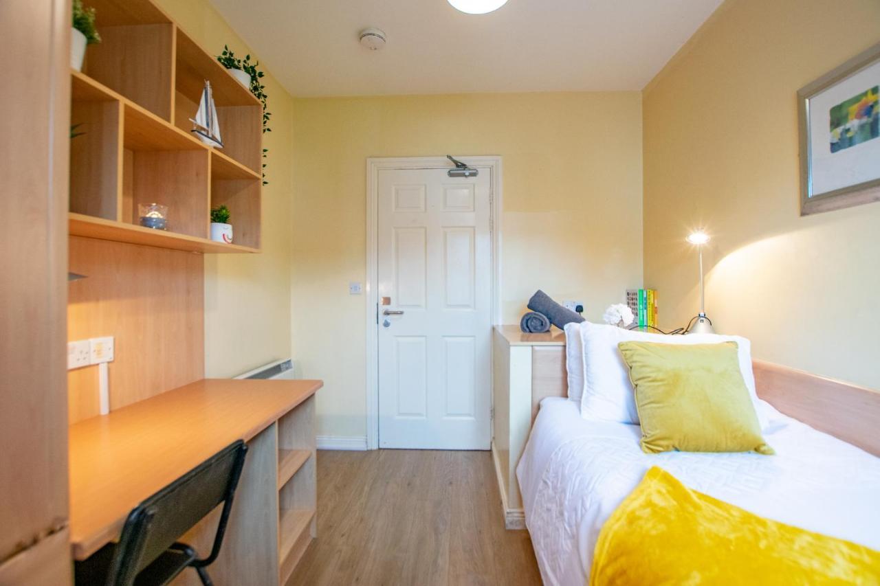 126 - Gort Na Coiribe 4 Bedroom Duplex, By Shortstays Γκάλγουεϊ Εξωτερικό φωτογραφία